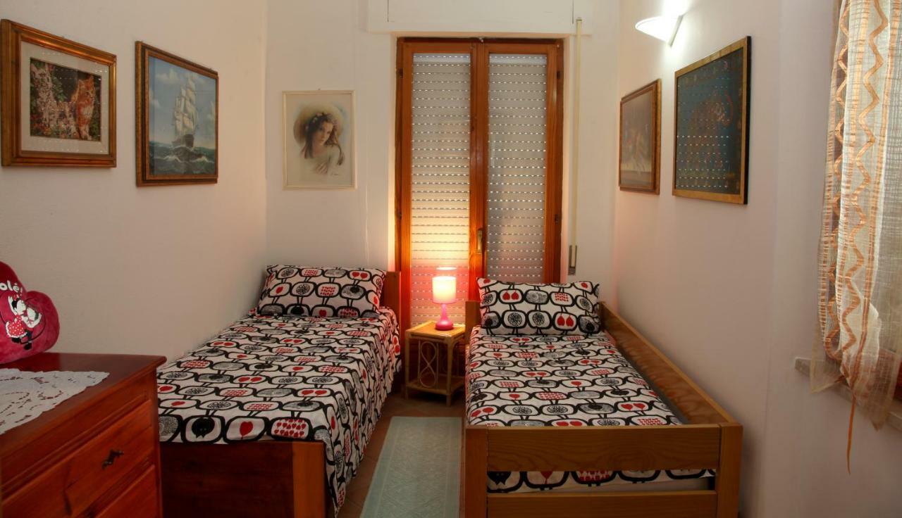 Apartamento Casa Pireddu Cala Gonone Exterior foto